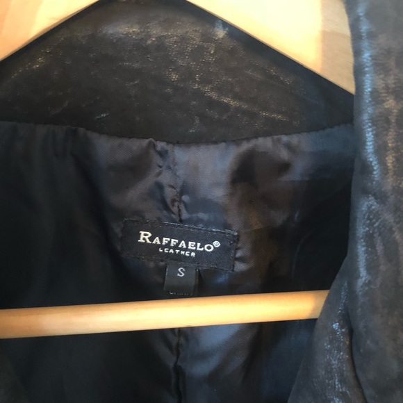 Beautiful patterned leather jacket - Picture 4 of 7